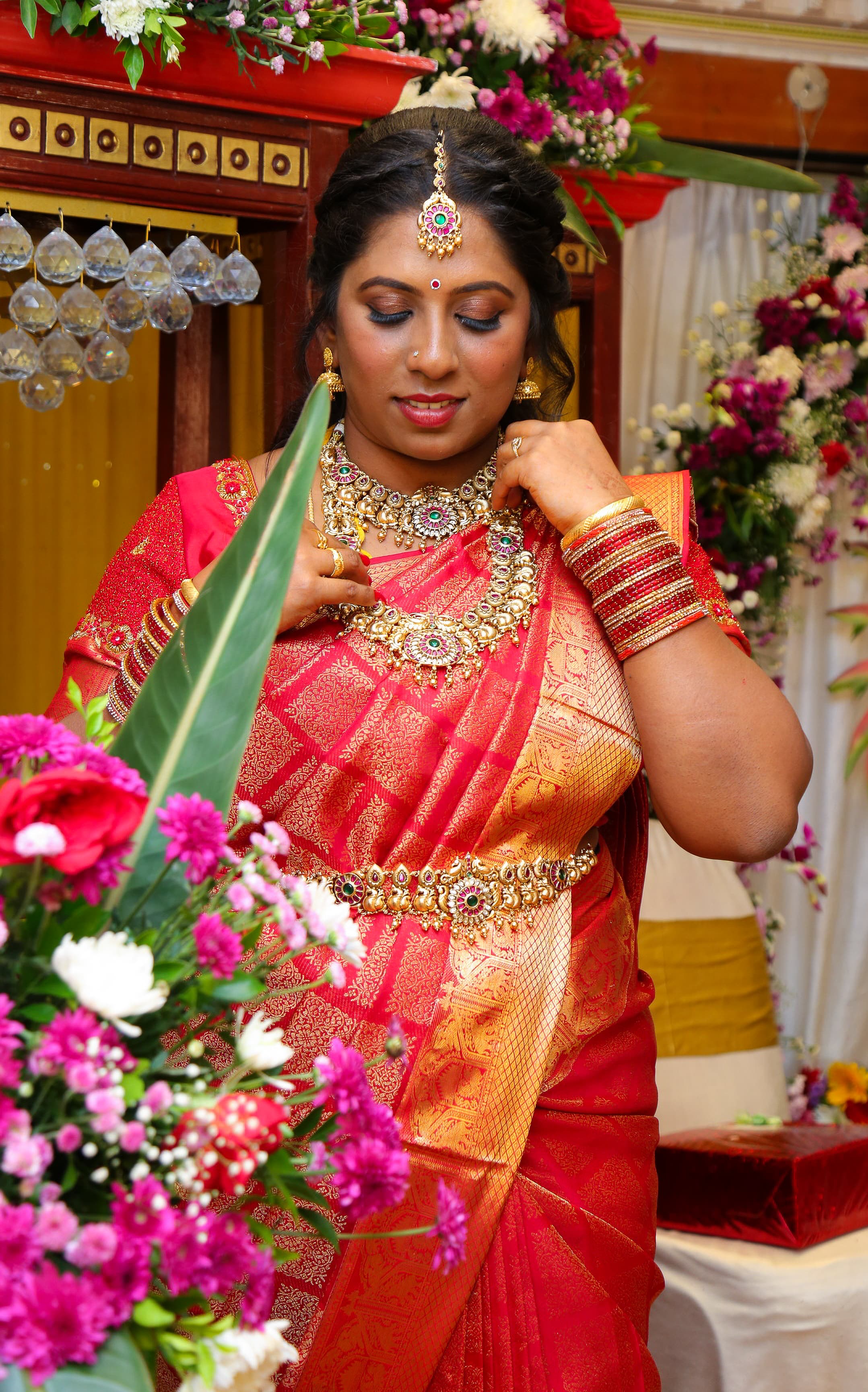 Vicky & Sukanya Photo 1