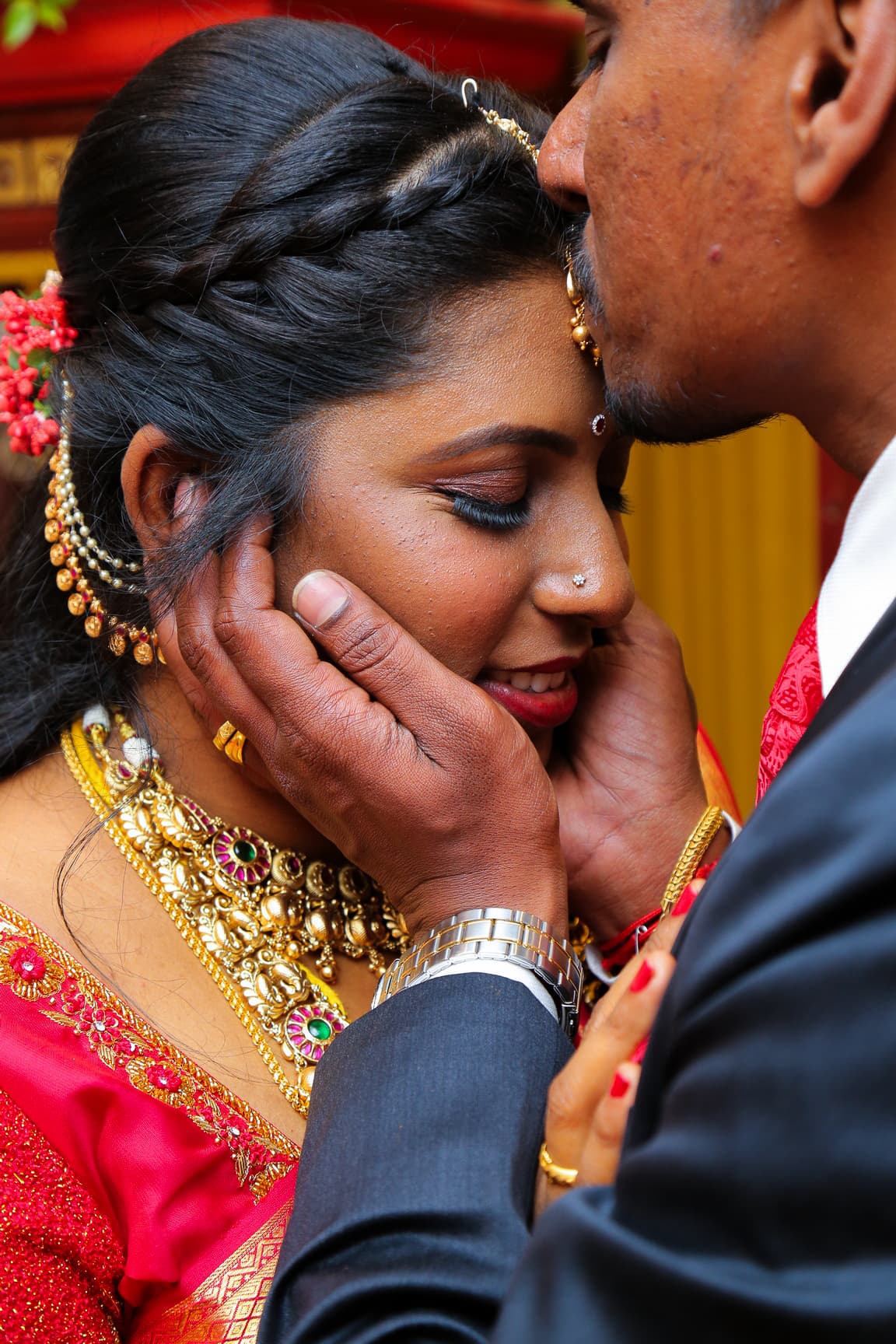 Vicky & Sukanya Photo 4