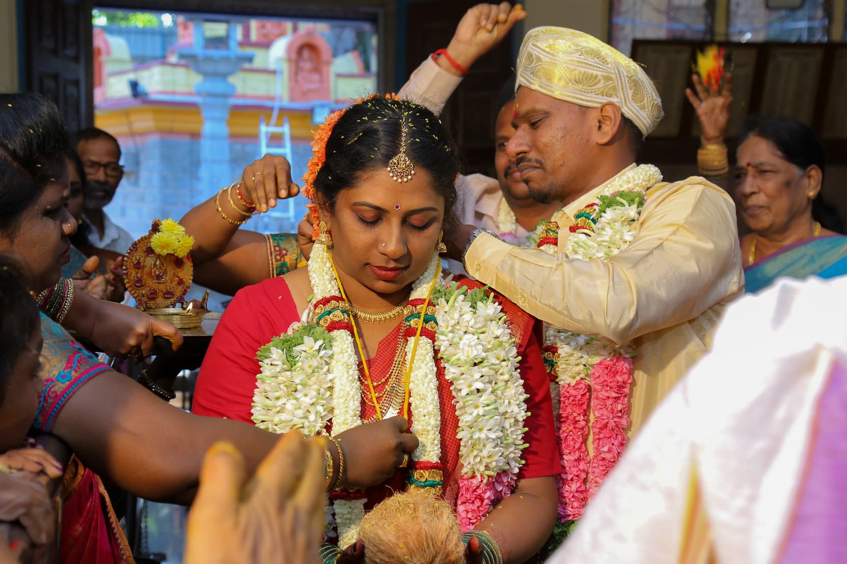 Vicky & Sukanya Photo 11
