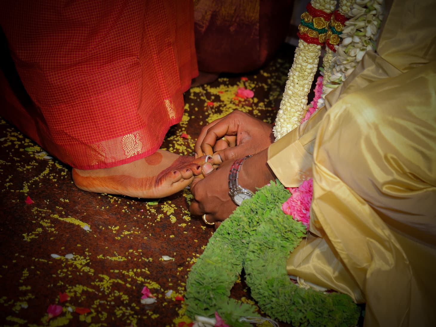 Vicky & Sukanya Photo 12